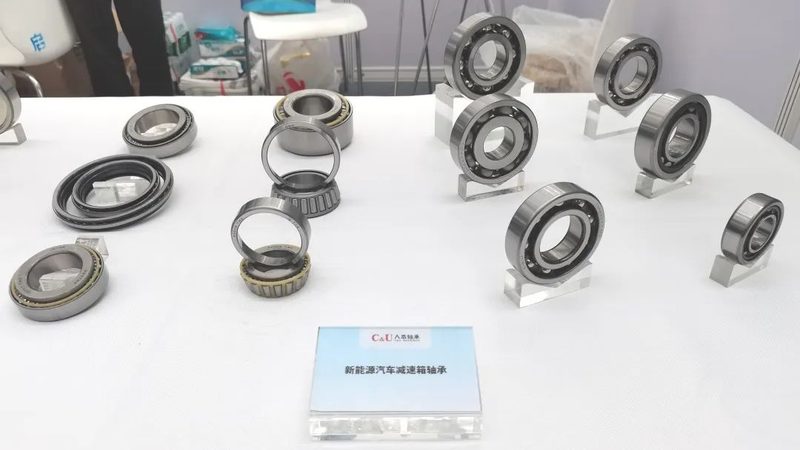 大型圆锥滚子轴承安装工艺解析：关键步骤与注意事项**